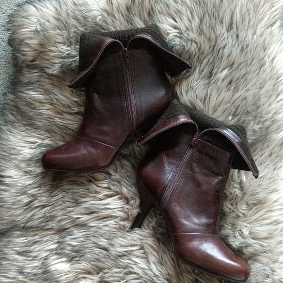 Nine West size 8.5 brown leather booties - Picture 2 of 6
